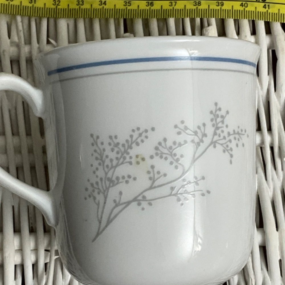 Corning of NY, USA Cups, White w Blue Queens Lace, Set of 4, before Corning Ware